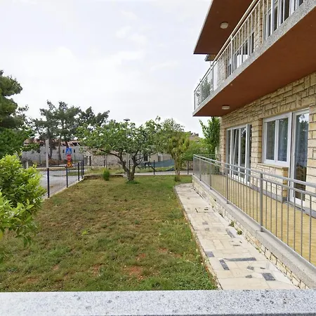 Apartment Patrik By Rent Istria *